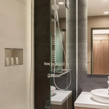 Отель Ac By Marriott Humboldthain Park 4*